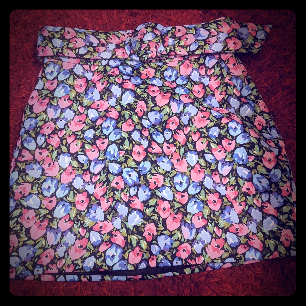 Zara floral skirt with belt